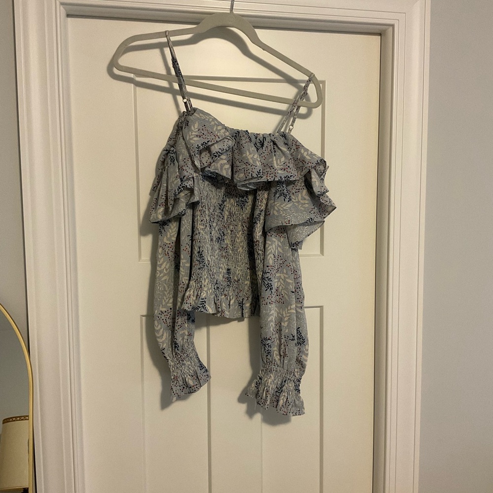 Gracia off-the-shoulder ruffle, floral blouse